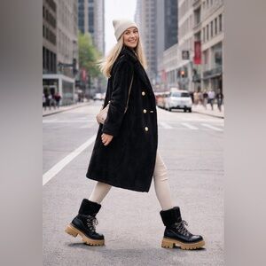 Michael Kors Shiloh Black Leather Faux Shearling Lug Sole Boots US 8.5 NWB